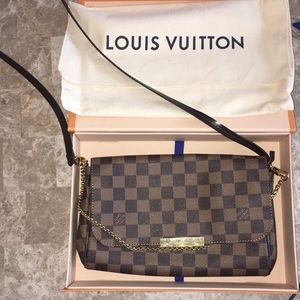 Louis Vuitton Favorite! Excellent condition!